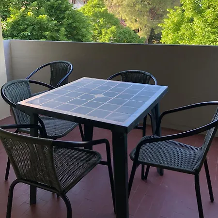 Mascagni - Climatizzato - Ampio E Confortevole - Parcheggio Comodo Gratuito Apartamento Imola