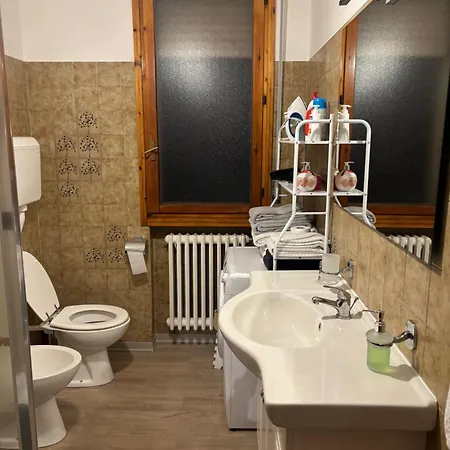 Mascagni - Climatizzato - Ampio E Confortevole - Parcheggio Comodo Gratuito * Imola